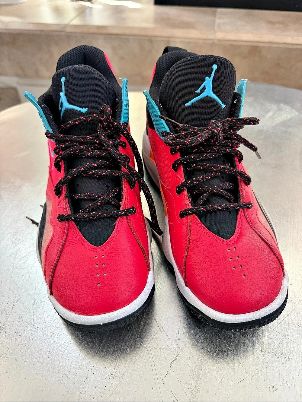 Women’s Jordan 4 Retro Red & Black US 8.5